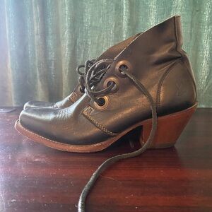 Stunning Fluevog Black Leather Lace-Up Ankle Bootie with Wood Heel